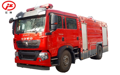 重汽T5G水罐消防车（8吨）