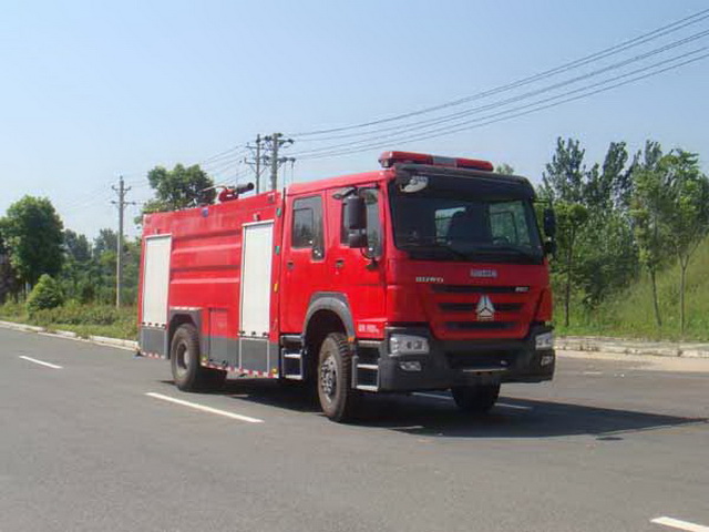 江特牌JDF5204GXFPM80型泡沫消防车