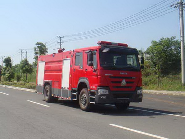 JDF5204GXFSG80型水罐消防车